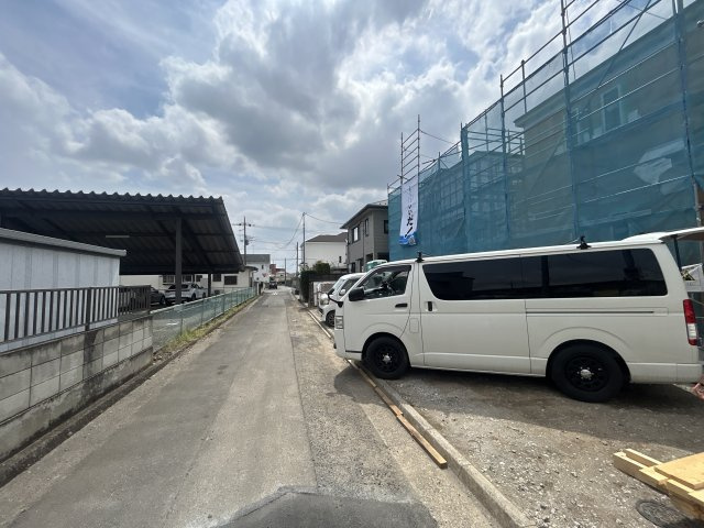 新築　前橋市南町2丁目　Heartful　Town　A号棟の前面道路含む現地写真|現地写真　東側接道幅員約4ｍ