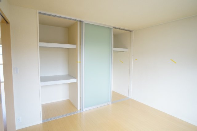 グランヒルミワＡ棟の収納