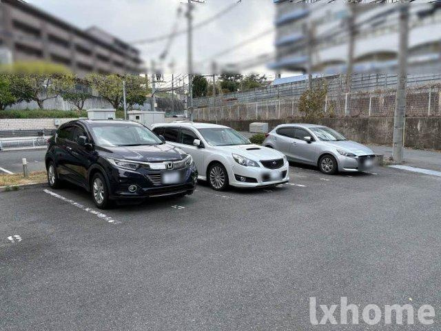 豊川モリハイツのエントランス
