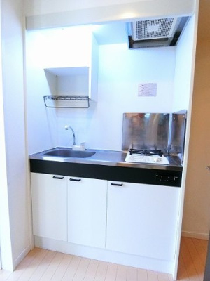 【キッチン】 | アトレ三田 | ※参考写真※1口ガスコンロ付きのキッチンです！場所を取るお鍋やお皿もすっきり収納できます♪自炊生活で楽しく健康に！