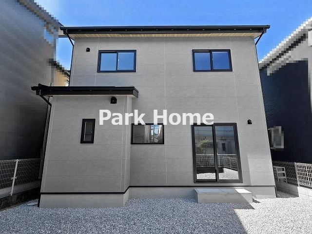高知市介良乙　新築戸建ての外観|南側外観　（長期優良住宅に対応した頑丈な耐震構造）