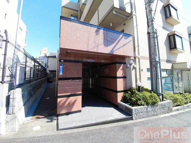 植田マンション城内のエントランス