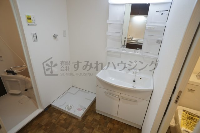 ラ・フォルム宝塚栄町の洗面所|参考、同建物・反転間取りの号室