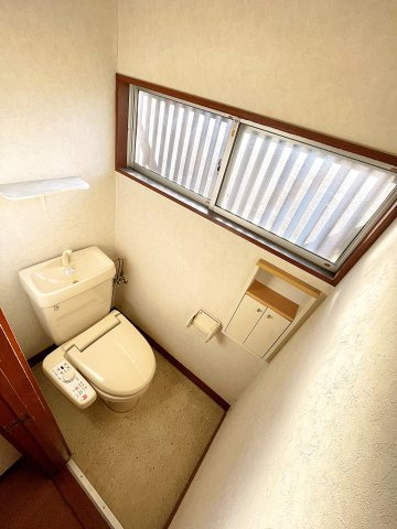 郡山市安積町笹川　事務所兼平屋住宅　安積第三小・安積第二中のトイレ