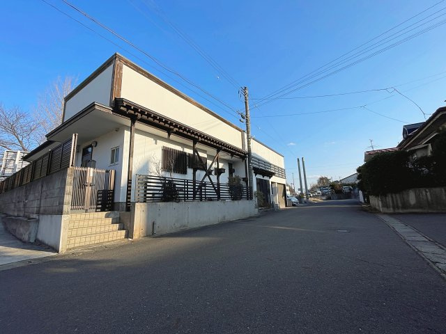 郡山市安積町笹川　事務所兼平屋住宅　安積第三小・安積第二中の前面道路含む現地写真