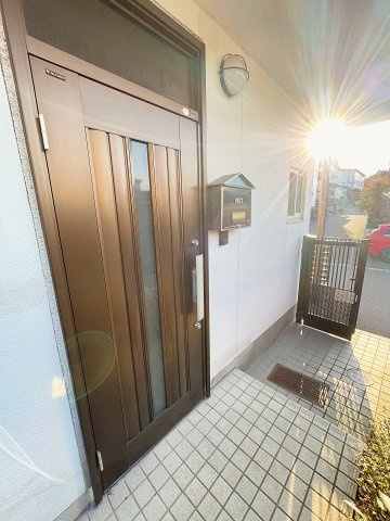 郡山市安積町笹川　事務所兼平屋住宅　安積第三小・安積第二中の玄関