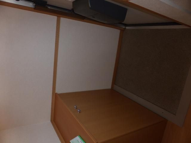 プライムコート豊春の玄関