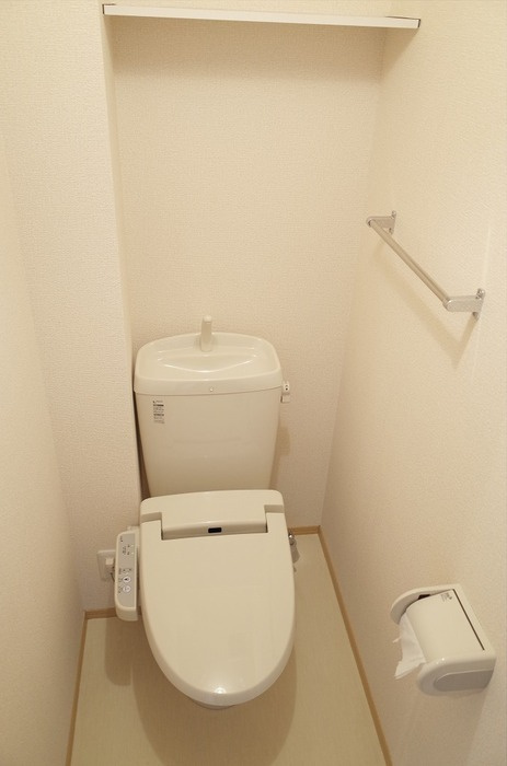 ブロッサムＢ棟のトイレ|別室イメージ