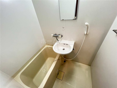 【浴室】 | メゾンドラフィネ | 日々の暮らしに欠かせないお風呂です