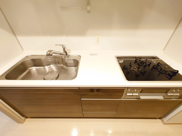 ブレシア東十条レジデンスのキッチン|お料理しやすいガスコンロです☆