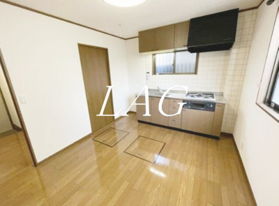 【居間・リビング】 | クジライハイツ | 洋室のお部屋です。