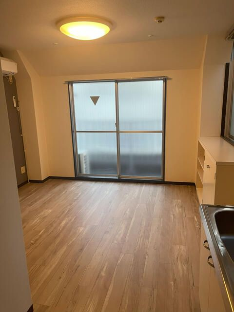 ジュネパレス花川戸Ⅱの居間・リビング