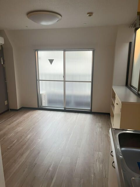 ジュネパレス花川戸Ⅱの居間・リビング