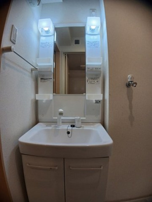 【洗面所】 | ボンヌ・シャンス | スペースが確保できる洗面所です