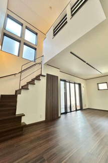 【居間・リビング】 | 川口市三ツ和　中古戸建