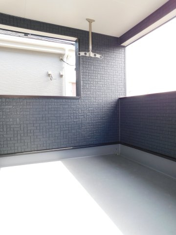 名古屋市北区喜惣治２丁目の新築一戸建のバルコニー|◇バルコニー◇　　急な天候の変化でも安心なインナーバルコニー♪