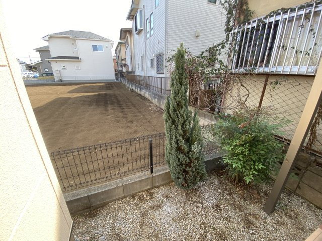 入間市下藤沢3丁目中古戸建の庭