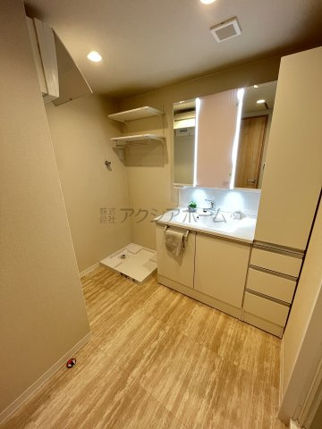 ユアコート入間四季の丘B棟の独立洗面台