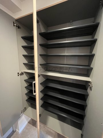 ユアコート入間四季の丘B棟の収納|シューズボックス