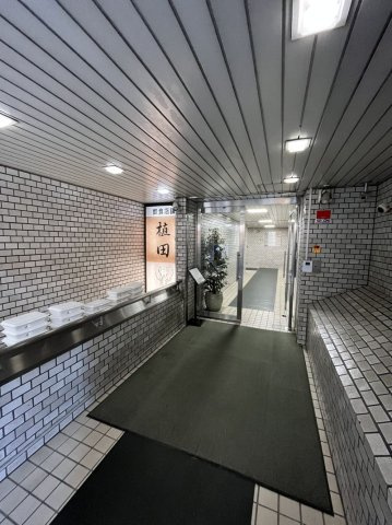 銀座松楠ビルのロビー|毎日通るロビーはこのようになっています