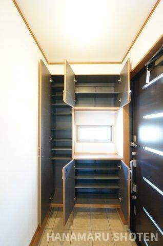 中古　千葉市若葉区加曽利町の玄関|＊当日ご案内可＊ご希望の物件まとめてご案内！弊社が掲載していない物件でもOK♪お気軽にご相談ください ♪お電話でのお問合わせがスムーズ♪