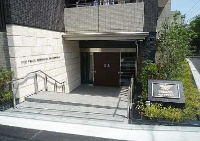 デュオステージ横濱赤門通りのエントランス|清潔なエントランスです