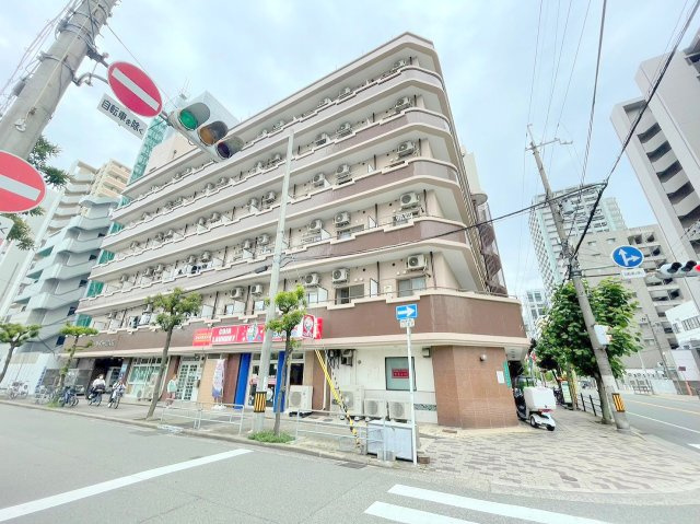 フローライト新大阪の外観