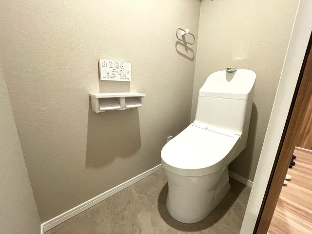 ダイアパレスグラン・ステージ博多のトイレ|縦型トイレはお掃除などお手入れがしやすく常に清潔に保ちやすいですよ♪