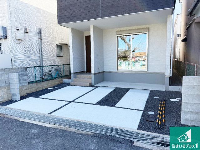 ★1(土)2(日)現地見学可能！★京田辺市草内八田　限定1邸の駐車場|駐車スペース！散水栓があるので、こまめに愛車を洗えます！

