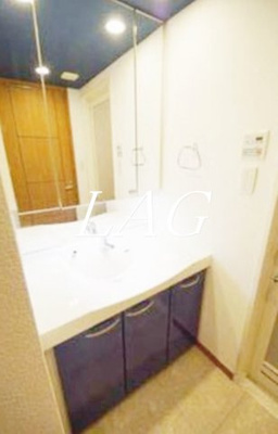 【洗面所】 | アルシオンエアポートタワー | 独立洗面台です。