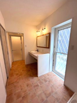 東大阪市喜里川町×自由設計の家　【建築条件付き売り土地】　の完成予想図|【施工例　洗面所】