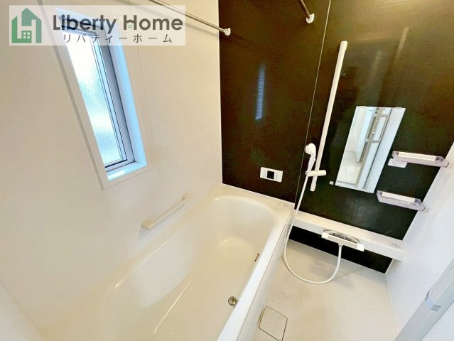 牛久市猪子町　中古戸建の浴室