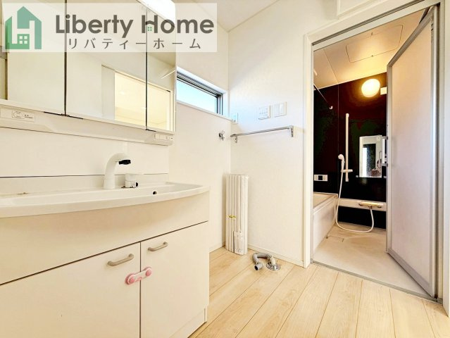 牛久市猪子町　中古戸建の脱衣所