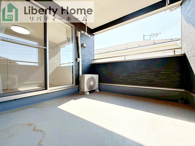 牛久市猪子町　中古戸建のバルコニー