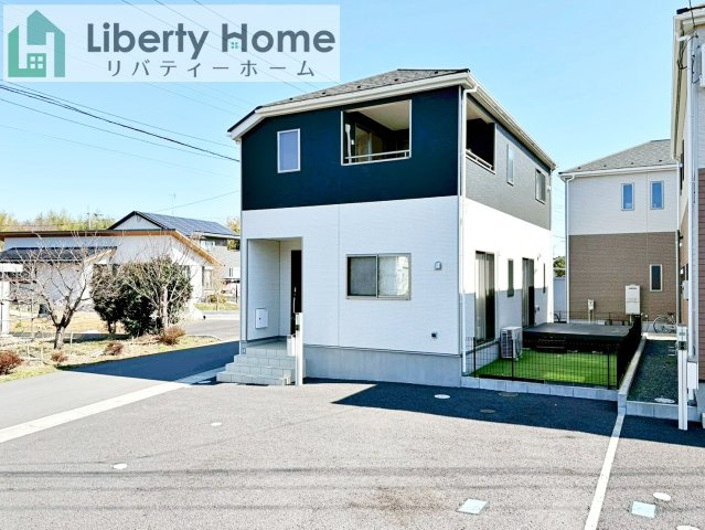 牛久市猪子町　中古戸建の外観|ご予約をいただければ、『平日の空いた時間』『周辺物件まとめて見たい』『1件だけ見たい』ももちろん可能です♪
お気軽にお問合せください♪