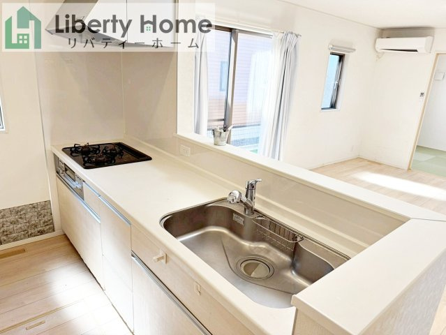 牛久市猪子町　中古戸建のキッチン