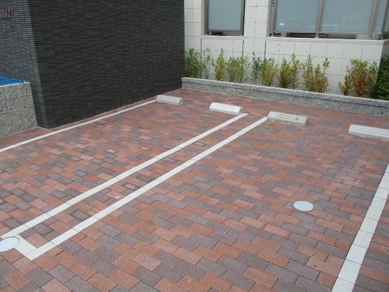 プリオール椿PartⅡの駐車場