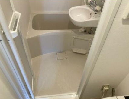 Ｍａｈａｌｏ　Ｔｅｒｒａｃｅ雷門（マハロテラス）　３０２号室の洗面所