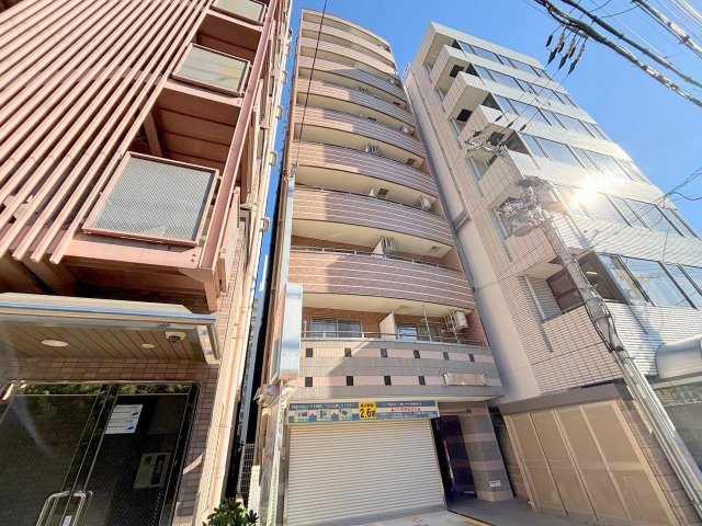 ルミエール新大阪の外観