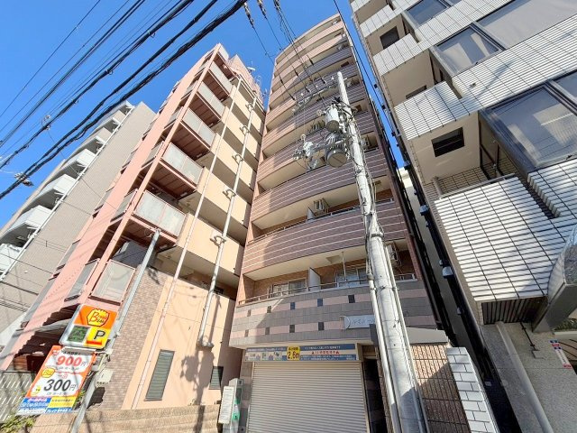 ルミエール新大阪の外観