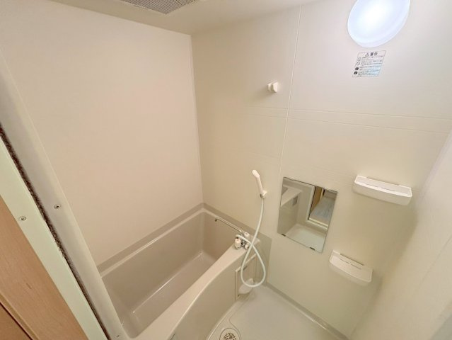 ルミエール新大阪の浴室