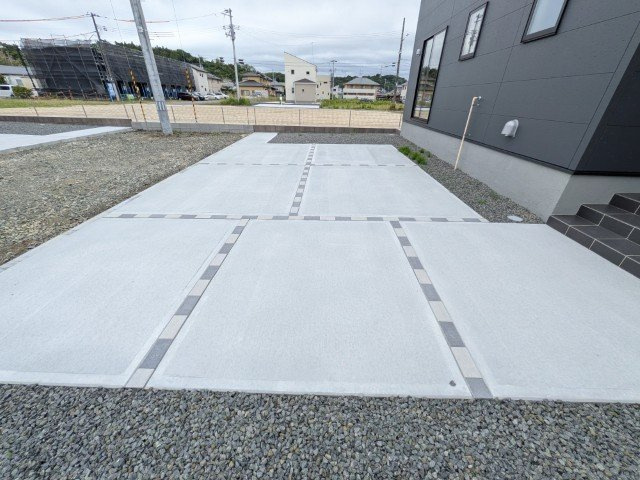 【新築戸建】　いわき市平南白土2期の駐車場|1号棟写真　カースペースです。（4台駐車可能）