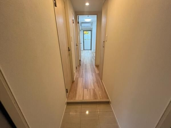 ＷＨＡＲＦ駒込の玄関