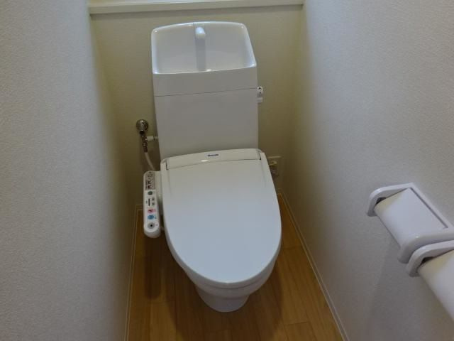 コンソラータ谷上のトイレ