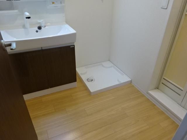 コンソラータ谷上の洗面所