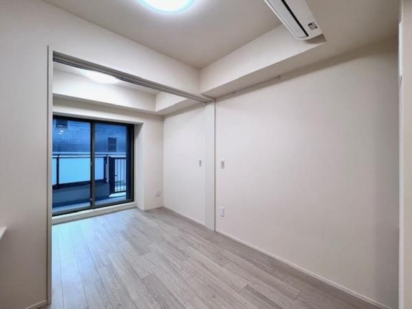 Ｂｒｉｌｌｉａ　ｉｓｔ　町屋の寝室