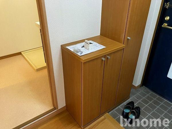 リヴァーウィンドの内装|明るい室内です