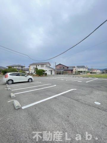 マーレＣの駐車場
