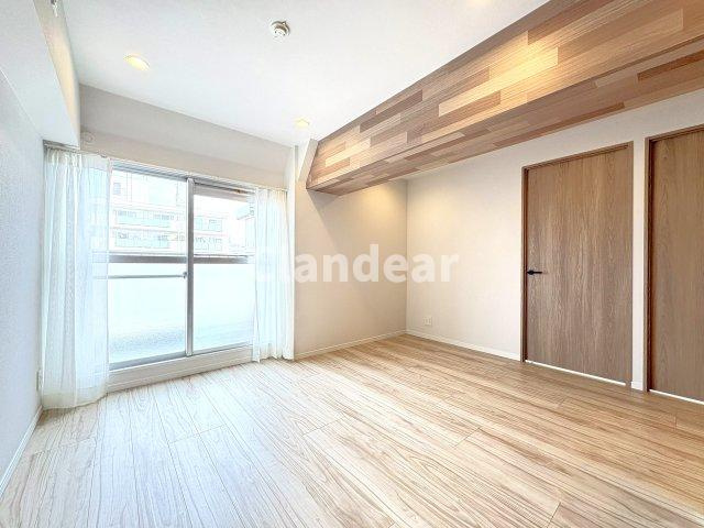 エルアルカサル尾久の洋室|ドキドキの新生活も、安心してスタート。ぴったりの住まいを見つけませんか？クランディアが一緒に住まい選びをサポートします‼　まずは、お気軽にお問合せください　＃クランディア