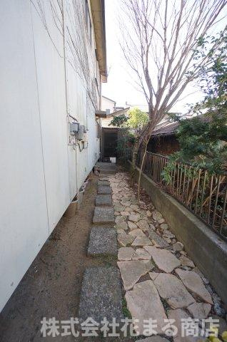 西千葉戸建貸家の庭|物件、駅でお待ち合わせでのご案内歓迎！